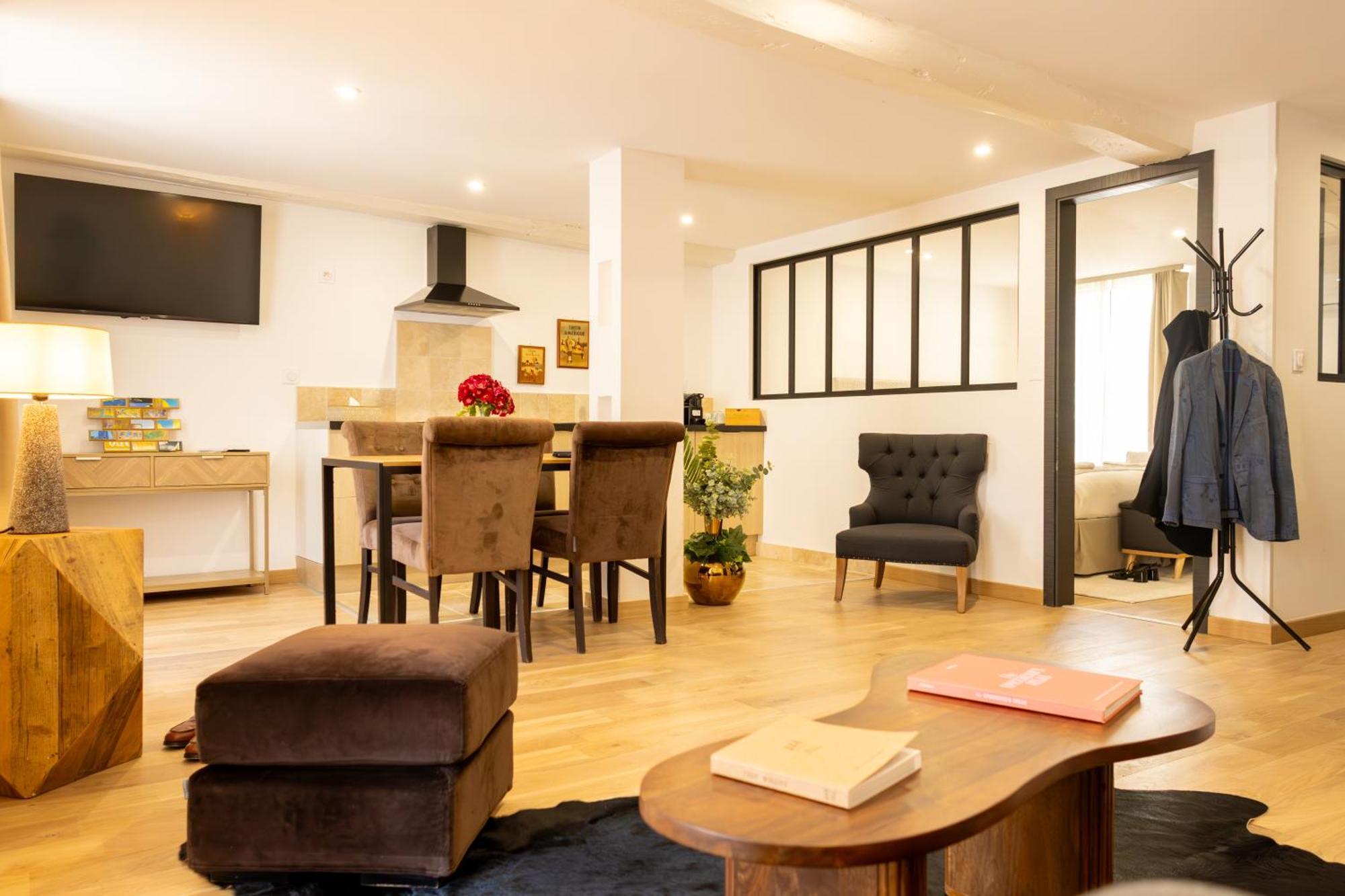 Le Central Boutique Hotel Бон Экстерьер фото