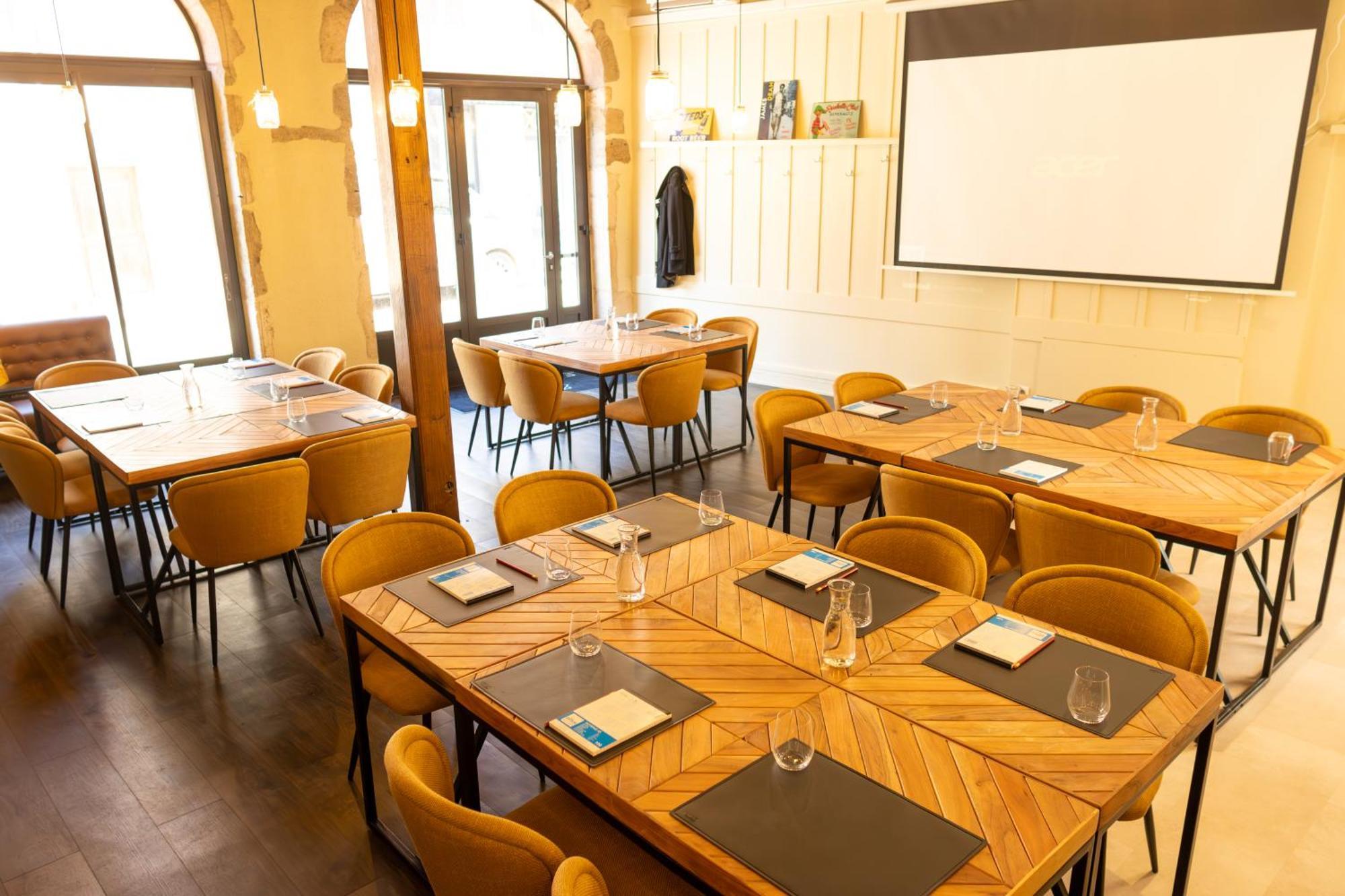 Le Central Boutique Hotel Бон Экстерьер фото